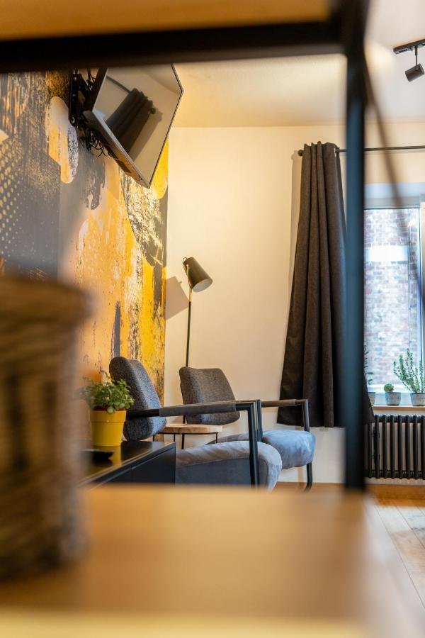 Ardenne Bnb Gite Urbain Avec Terrasse มาร์ช-อ็อง-เฟเมน ภายนอก รูปภาพ