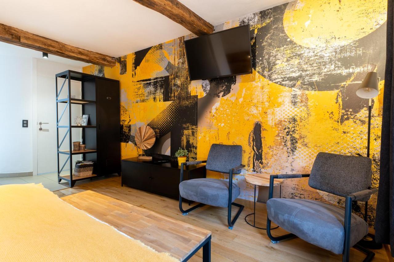 Ardenne Bnb Gite Urbain Avec Terrasse มาร์ช-อ็อง-เฟเมน ภายนอก รูปภาพ